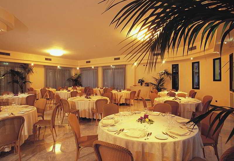 Grand Hotel Selinunte Маринелла-ді-Селінунте Ресторан фото