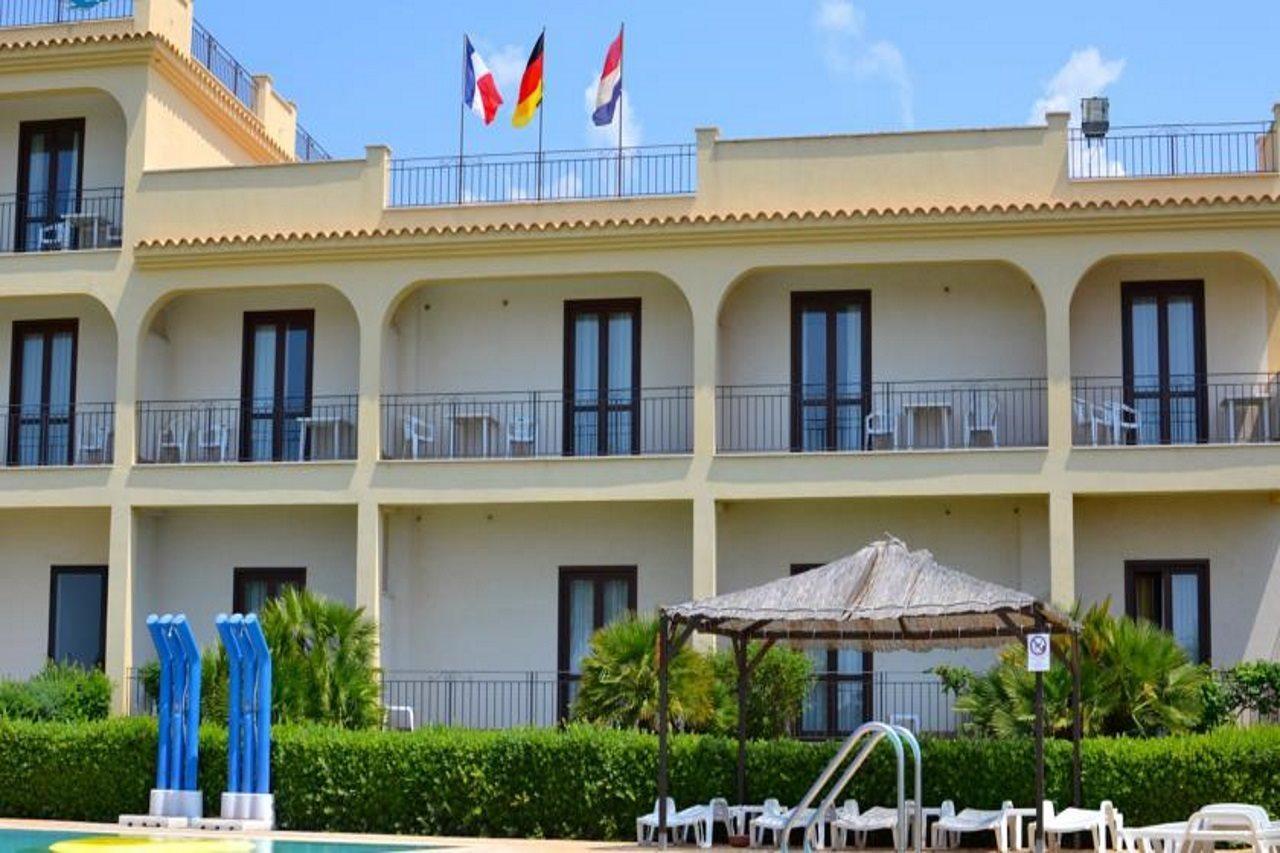 Grand Hotel Selinunte Маринелла-ді-Селінунте Екстер'єр фото